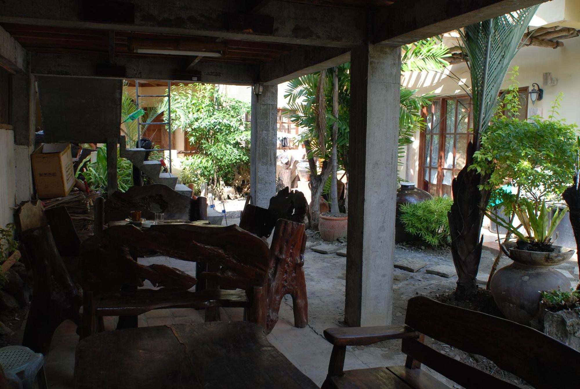 Casa Aviara Resort & Hotel Puerto Galera Esterno foto