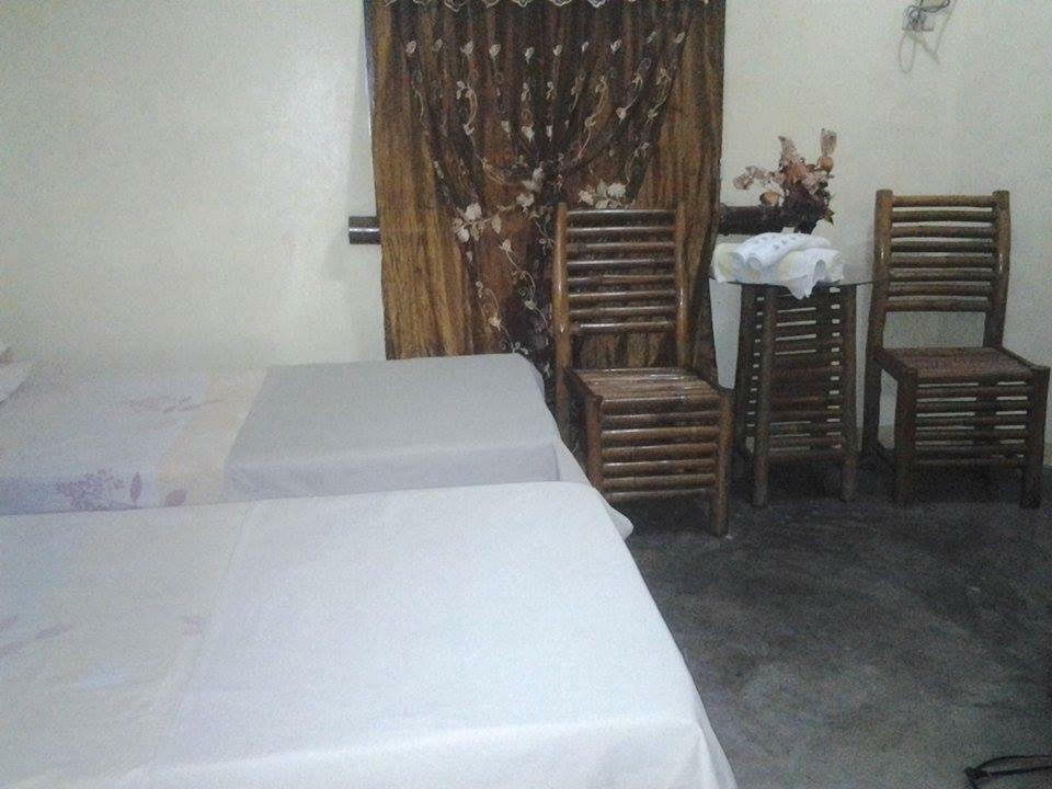 Casa Aviara Resort & Hotel Puerto Galera Esterno foto